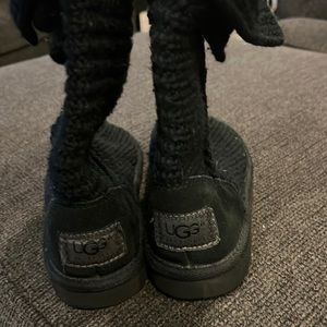 Kids UGG Classic Cardy Button black knit